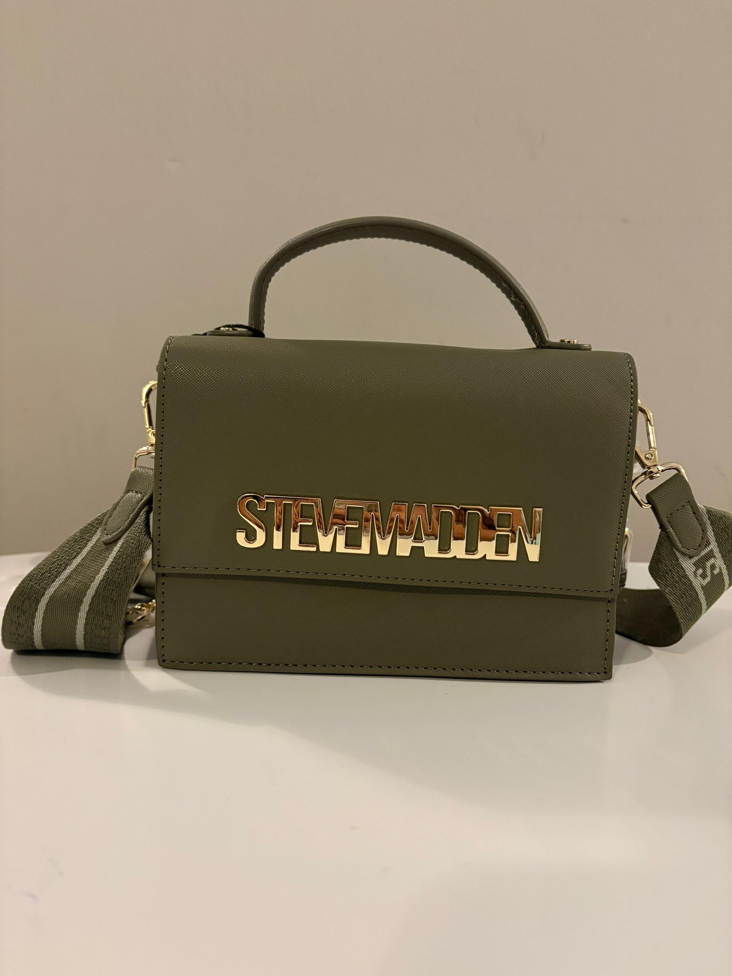 Steve Madden olive crossbody