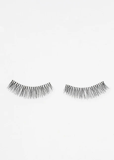 Kara beauty lashes 747M